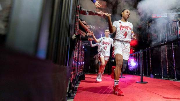 _big_WBB_vs_Iowa_JO0101